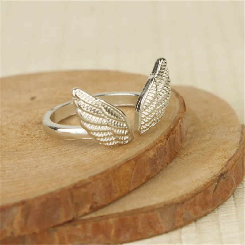 

Simple Punk Style Angel Wings Open Ring Boys and Women Holiday Gifts Party Jewelry Wholesale