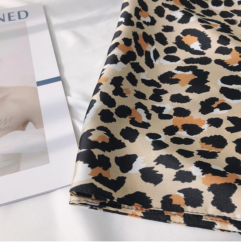 

Платок Шелковый женский, квадратный, 70 Х70 см, летний, 2021