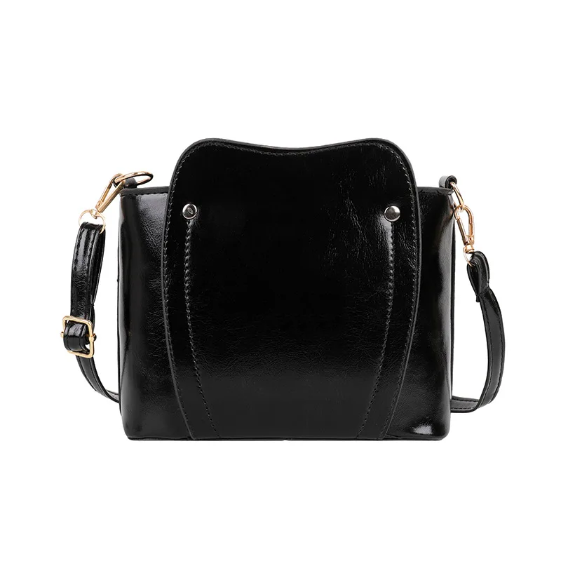 

The spring of 2021 the new tide of Korea female small bucket bag bag broadband sense his version of the cute one shoulder bag