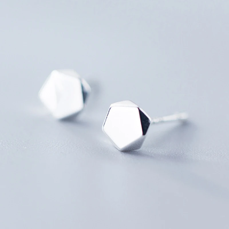 Женские серьги-гвоздики из серебра 925 пробы с геометрическим узором | Украшения и