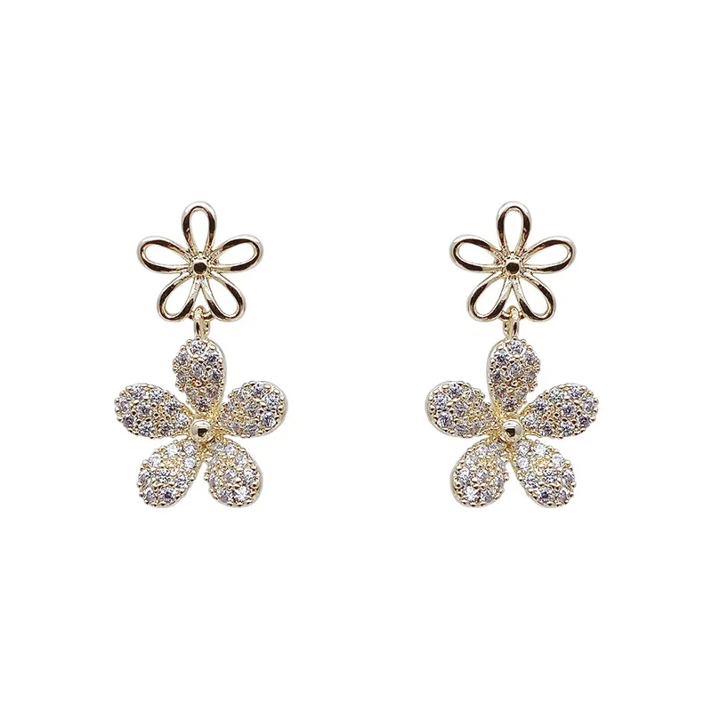 

Spring and Summer Super Cute Little Flower Earrings Female 925 Silver Needle Earrings Small Earrings Earrings Women