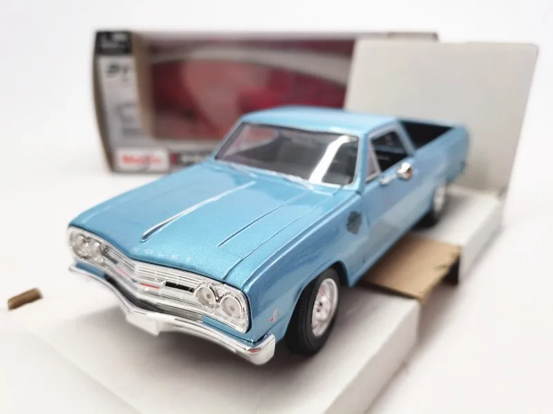 Модель автомобиля CHEVROLET BLUE из металлического сплава 1:24 1965|Наземный транспорт| |