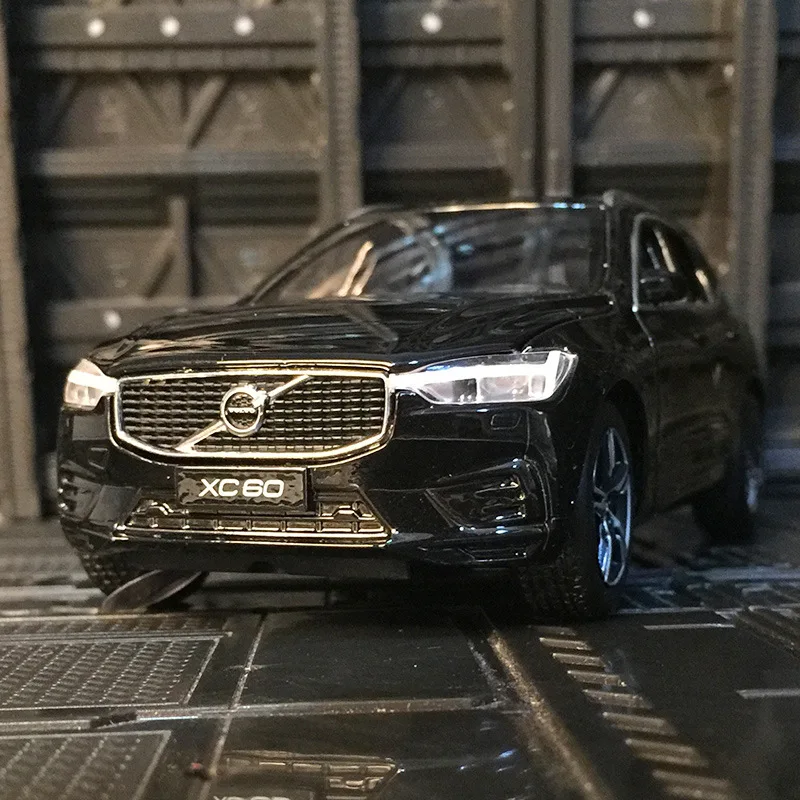 1:32 новый солнцезащитный козырек Volvo XC60 амортизация литья под давлением модель