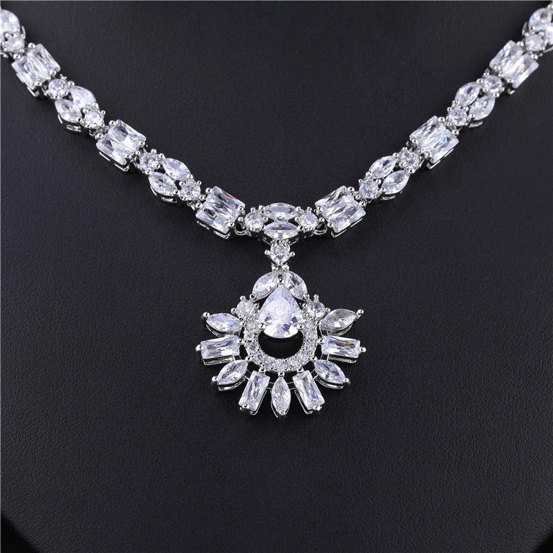 

HUAMI Big Sunflower Jewelry Sets for Women Drop Earrings and Pendant Necklace Thick Chian Exaggeration Bridesmaid Dress Women