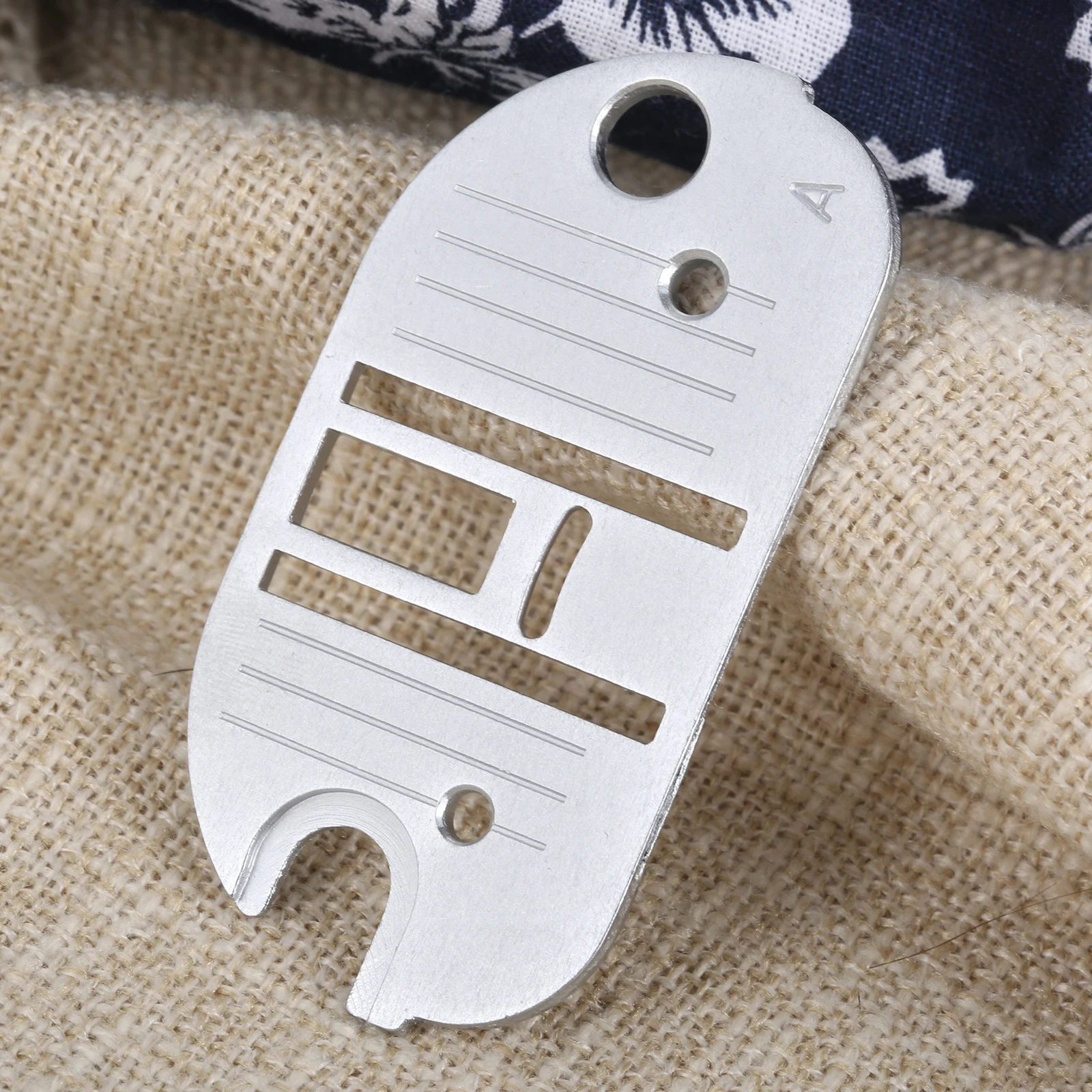 

1 шт., горловина для швейной машины Singer #312777