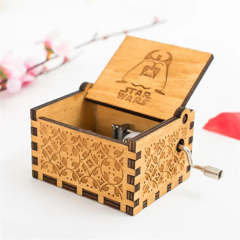 Деревянная музыкальная шкатулка ручной работы с выгравированной тематикой