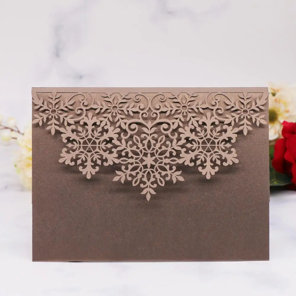 

20pcs/lot Wedding Invitation Cards Lace Patterns Romantic Celebration Ceremony Wedding Folded Invitation Cards Greeting Cards