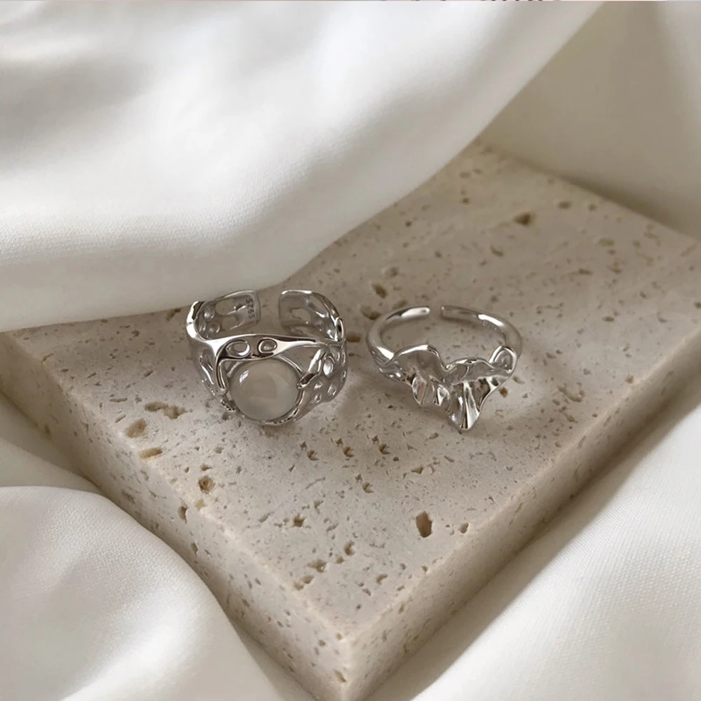 

Female Temperament Of Restoring Ancient Ways Rings Geometry Metal Ring Irregular Adjustable Finger ring Women Jewelry Ring
