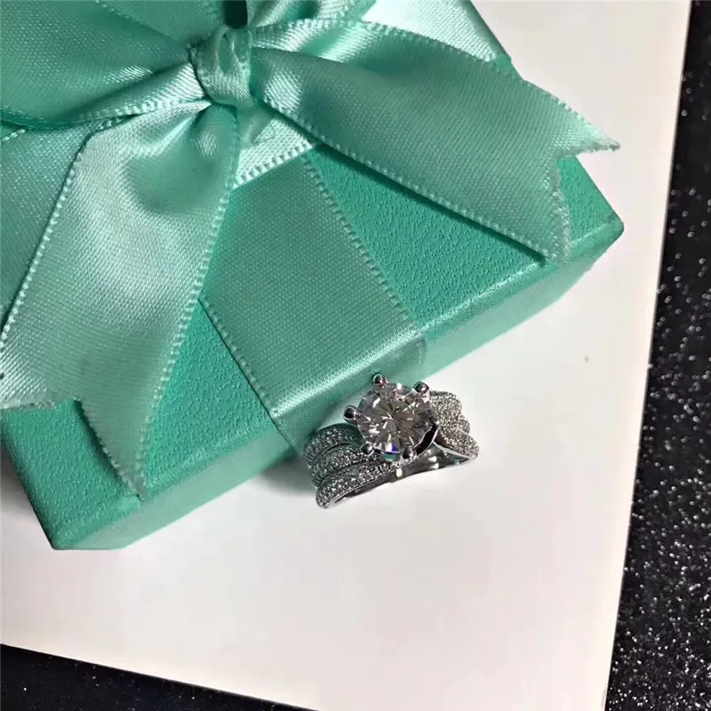 

Elegant and noble charm three-layer zircon S925 sterling silver ring original female high-quality exquisite jewelry holiday gift