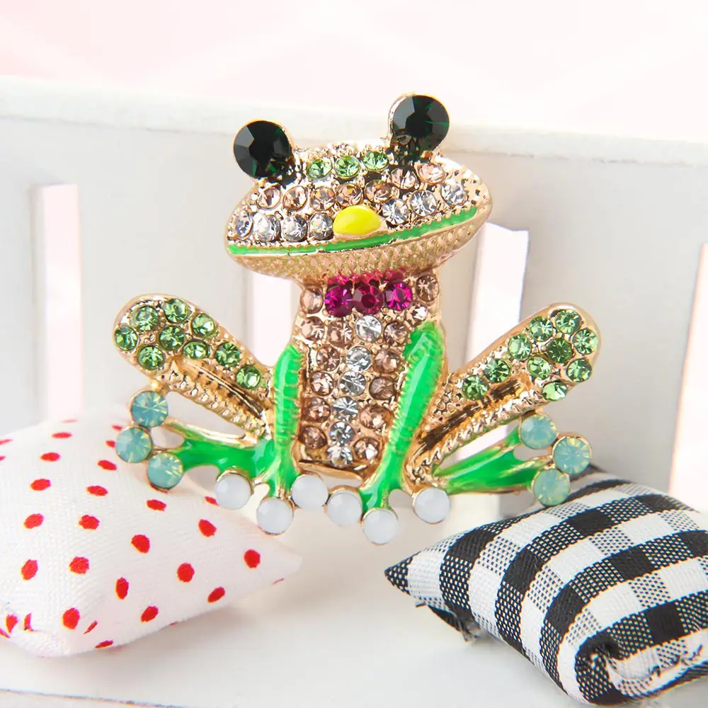 Милая брошь в форме лягушки блестящая Брошь Стразы булавка на воротник красочные