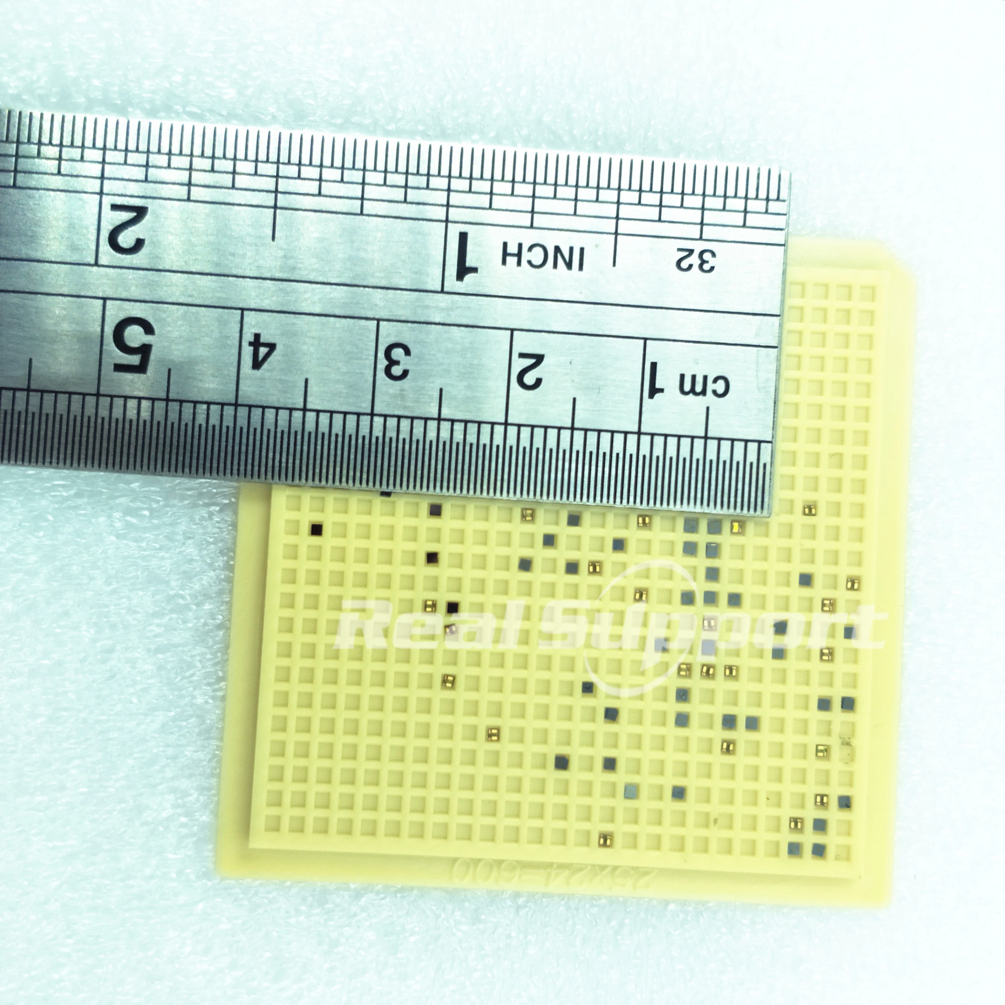 

EM4305 EM4305V8WS6E Chip