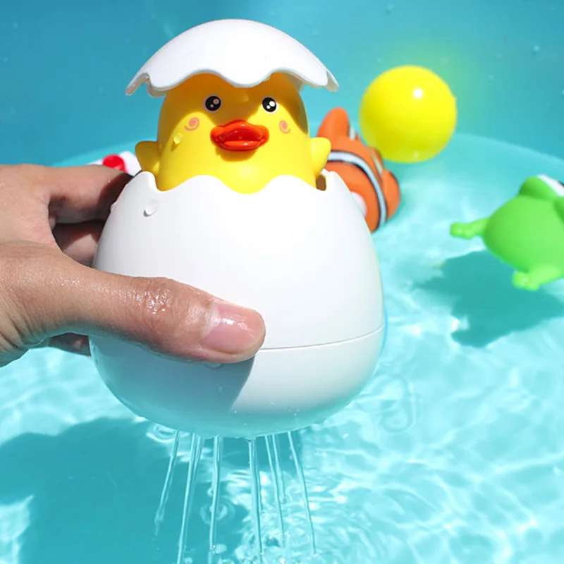 Детские игрушки для ванной с пингвином дождем яйцом Spay Water Little Duck Shower Детская