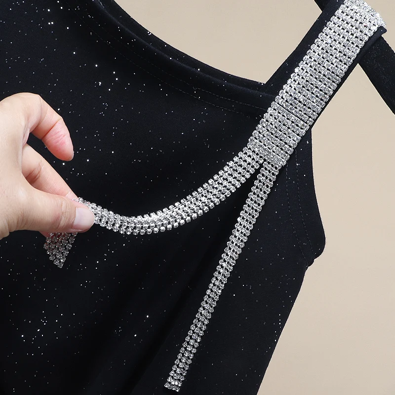 Женская футболка с открытыми плечами свободная коротким рукавом и косым