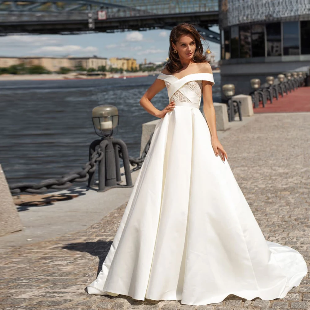 

Vestidos Charming Wedding Dresses Satin Appliques Pleat Sweetheart Off-Shoulder Covered Button A-Line Bridal Gowns