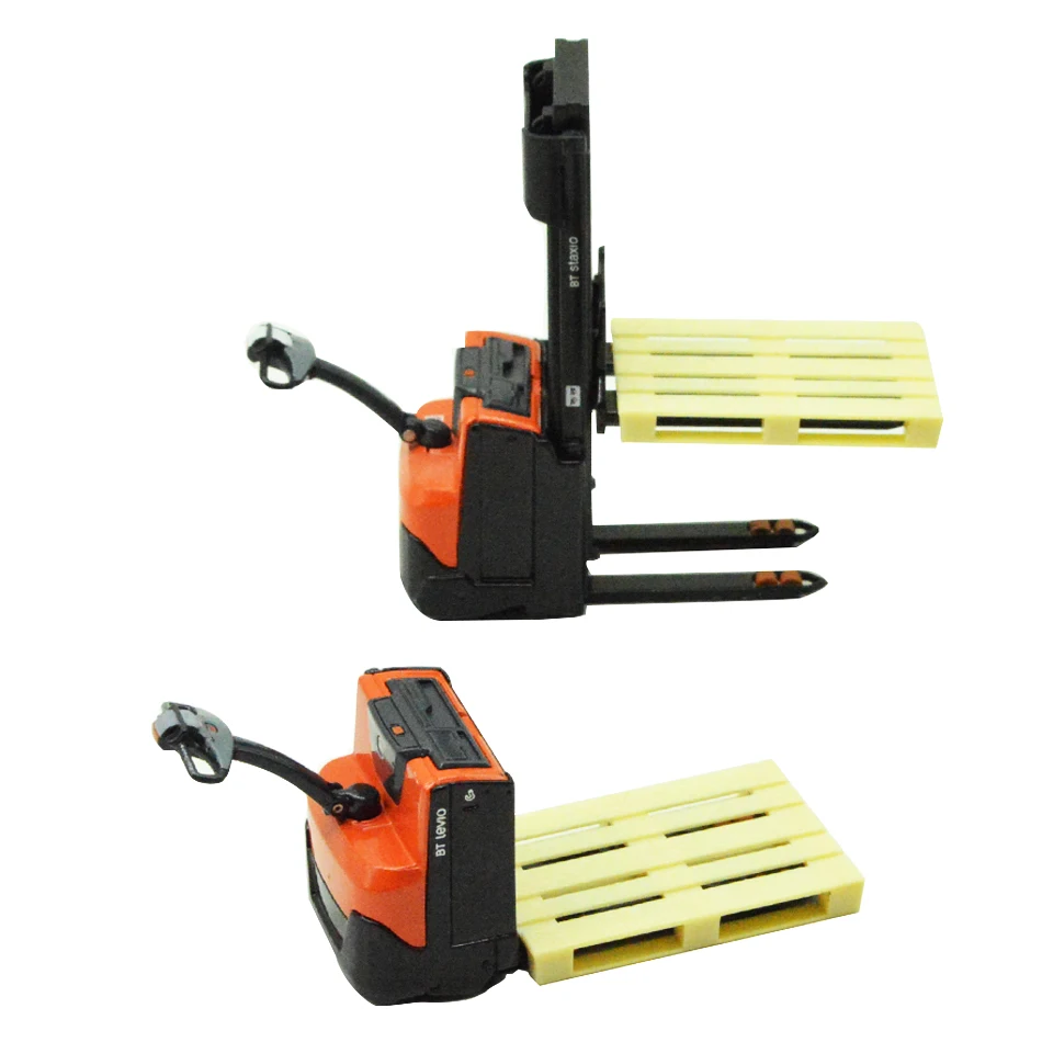 Модель 1/24 вилочного погрузчика, строительный грузовик из сплава, вилочный погрузчик BT LEVIO и электрический поддон BT STAXIO, коллекция моделей литья под давлением