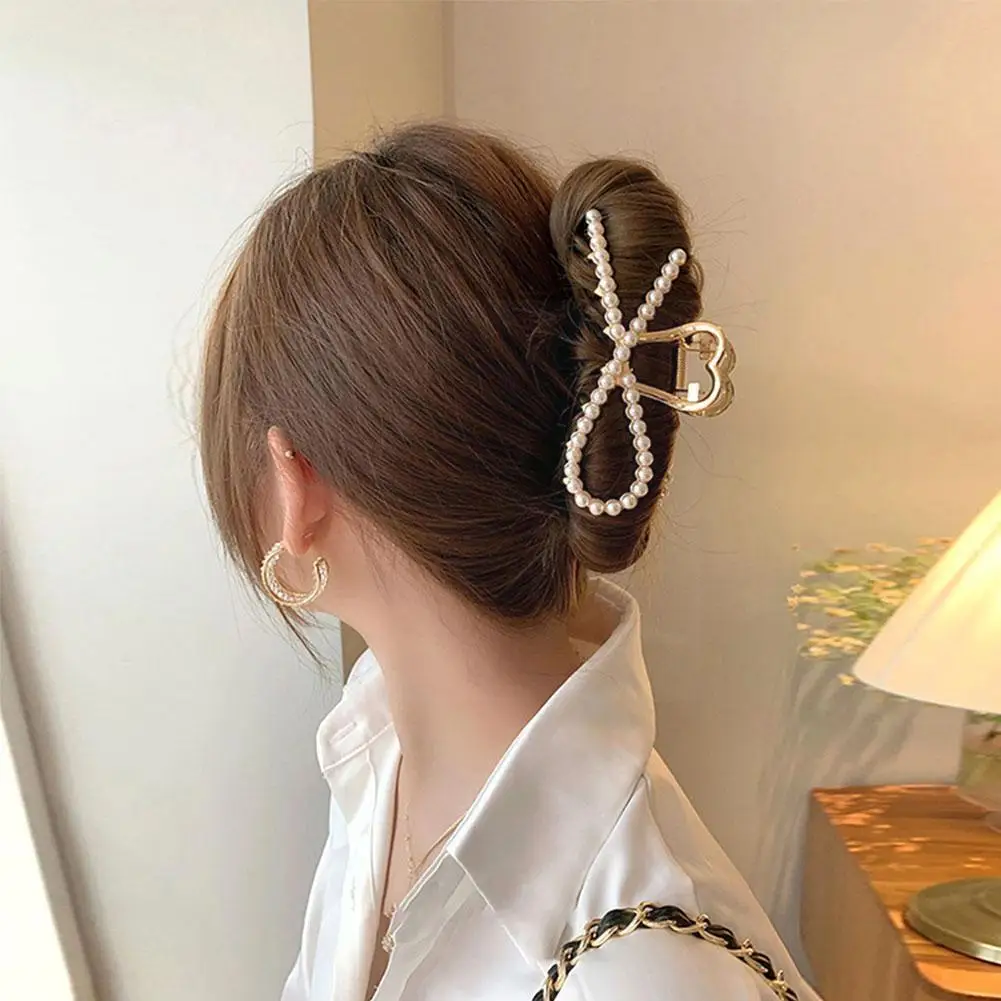 

2021 Metal Hair Claw Pearl Crytals Women Elegant Gold Clips Bow Vintage Hollow Headband Accessories Hair Hairpin Hair E6C0