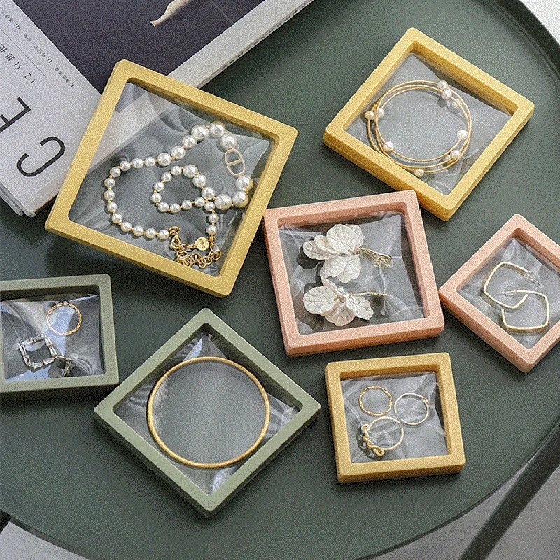 

Acrylic Transparent Jewelry Box Earrings Jewelry Storage Jewelry Display Frame Sealed Anti-Oxidation Film Suspension Box