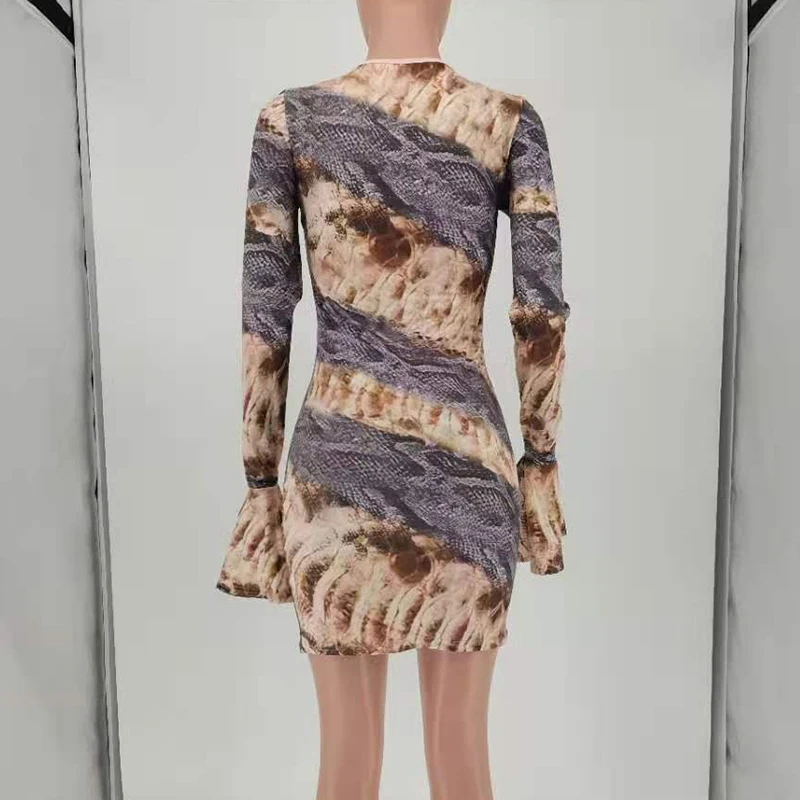 

Spring Autumn Women New O Neck Dresses Retro Abstract Print Slit Flared Sleeve Mini Dress Lady Sexy Nightclub Short Dress Vestid
