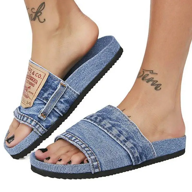 

2021 Denim Women's Cool Round Head Flat With Non-slip Comfortable Summer Fashion Trend All-match Outdoor slippers Shoes