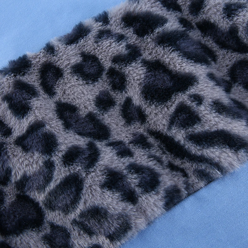 

New Fake Two-Piece Female Top 2021 Spring Sexy Leopard Print Short Tops Fleece Patchwork Slim Women's T-Shirt