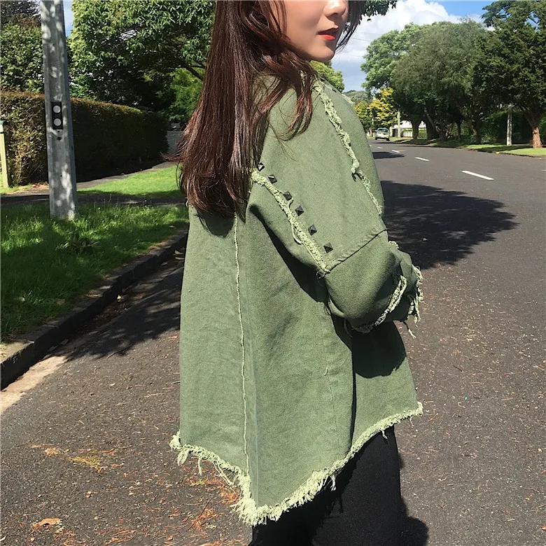 Осенняя женская джинсовая куртка с заклепками джинсовые куртки длинным рукавом