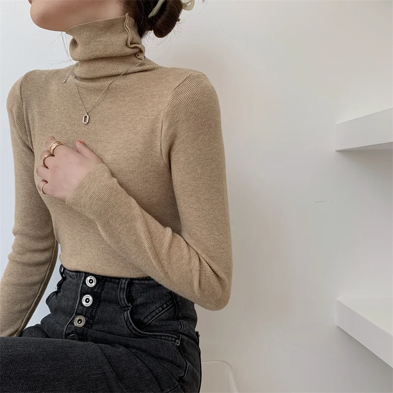 Базовый свитер с высоким воротником для отдыха приталенный уютный вязаный