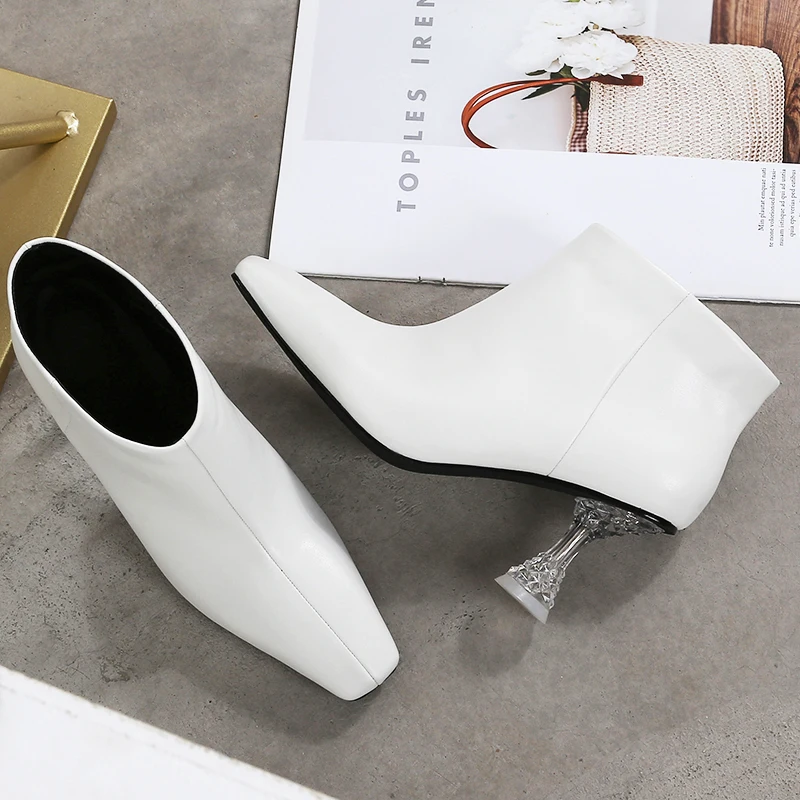 Женские ботинки на высоком каблуке винно красные с квадратным каблуком Осень