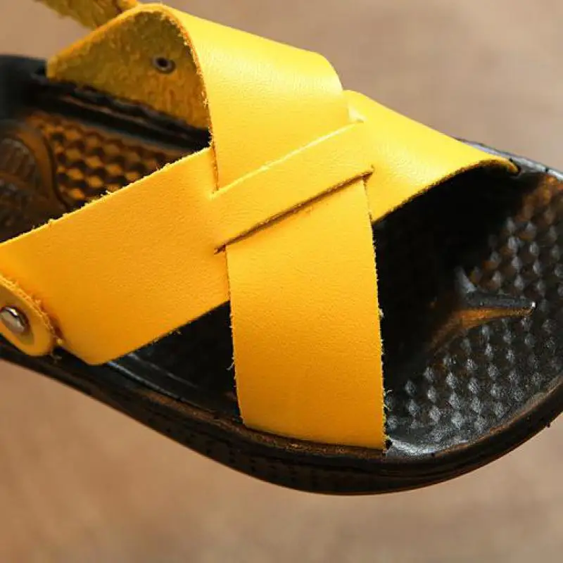 Сандалии кожаные для мальчиков мягкие Нескользящие плоская подошва пляжная