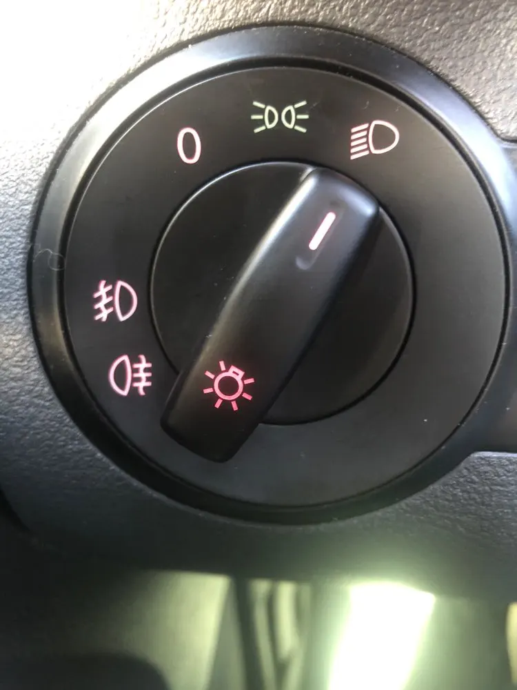 

Переключатель фар для V-W Golf MK5 Caddy JETTA TOURAN SAGITAR 1K0 941 431Q 1K0941431Q автопереключатели запасные части