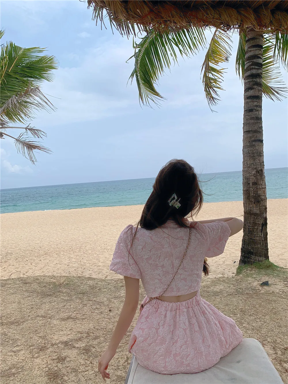 

COIGARSAM Women dress Puff Sleeve Pearl V-Neck Dresses Pink White 9185