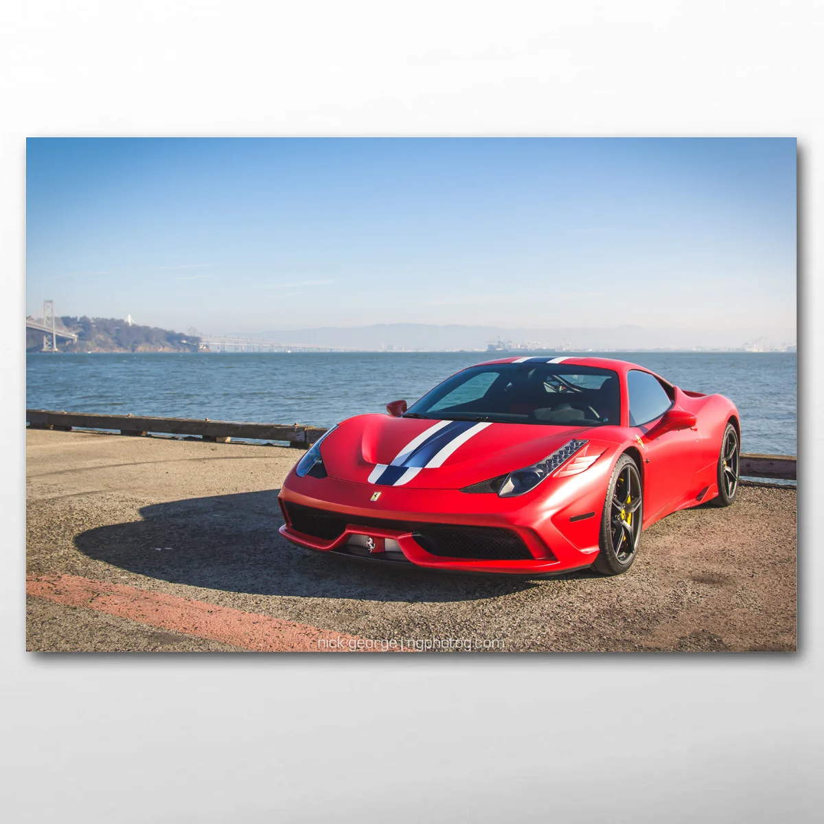 Картины на холсте с рамкой Красного автомобиля суперкара спортивного морской