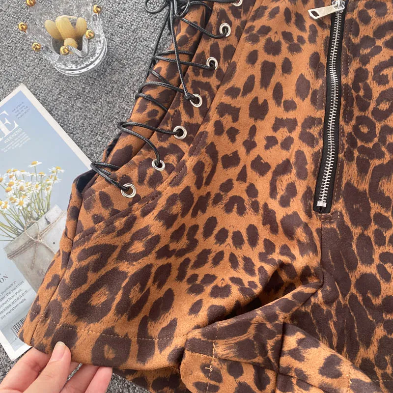 

Vintage Leopard Shorts Women Summer 2021 New Design Sense High waist Loose Wide leg short Pants Fashion Female Casual Shorts