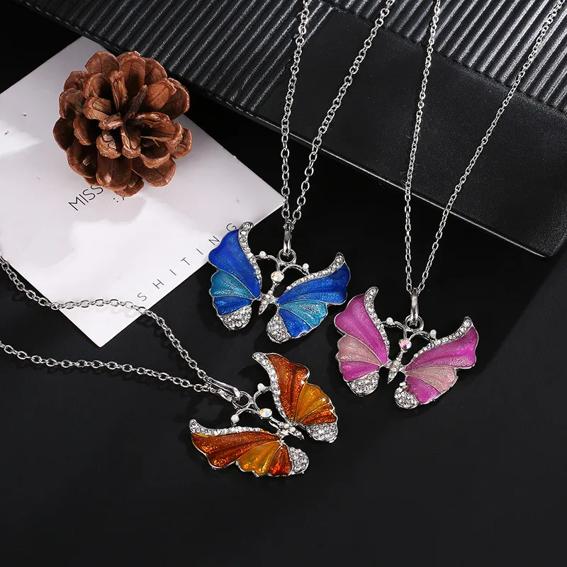 

Modyle New Crystal Butterfly Choker Necklace Women Fashion Style Silver Color Collares Punk Hip Hop Gothic Necklaces Pendants