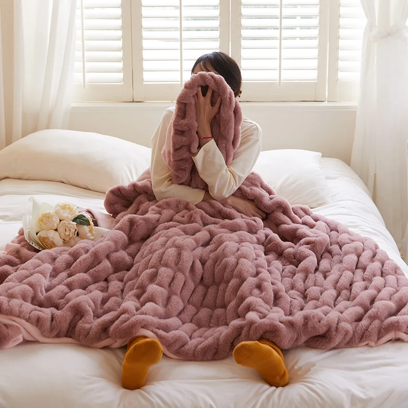

Ultra Soft Imitation Rabbit Cashmere Warm Coral Flannel Blankets for Beds Sofa Lunch Break Blanket Winter Thicken Throw Blanket