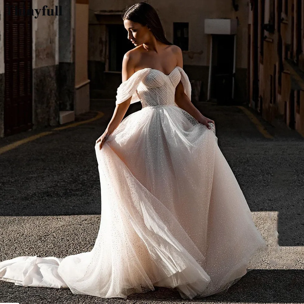 

Thinyfull 2022 Shiny Tulle Boho Wedding Dresses Off Shoulder Pleats Country Bridal Gowns Plus Size Beach Bride Dress marriage