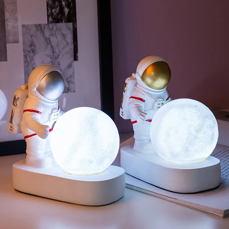 

Astronaut Model Spaceman Night Light Decoration Creative Home Furnishings Boy Birthday Gift
