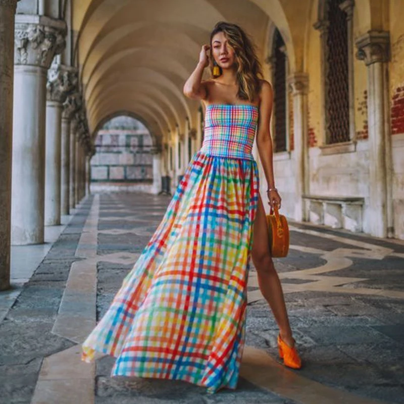 Женское пляжное платье без бретелек из шифона разноцветное богемное в клетку с