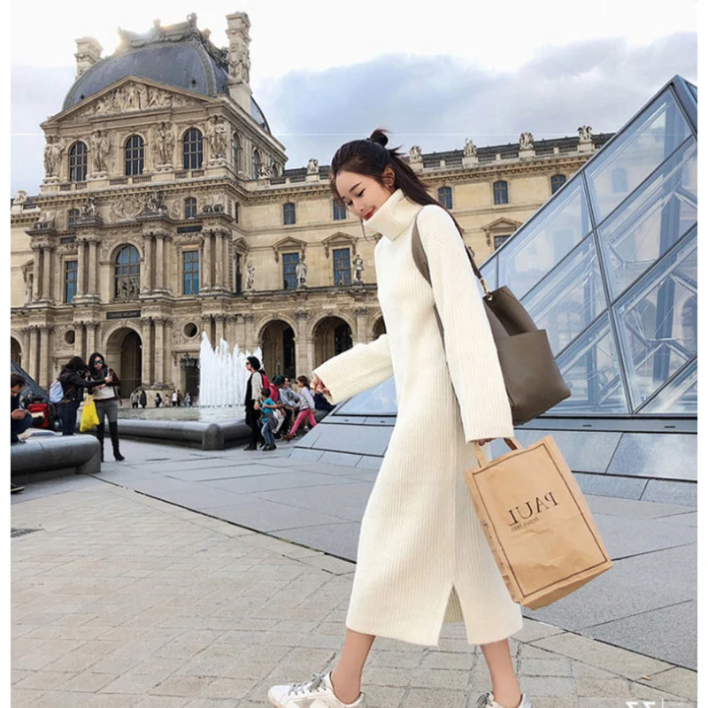 Трикотажное платье-свитер с высоким воротником соблазнительные женские