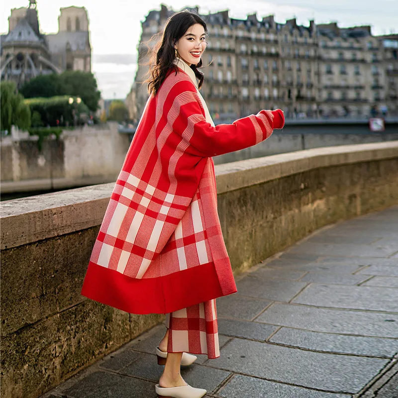 LANMREM новинка 2019 трикотажный кардиган с v-образным вырезом белый и красный цвета +