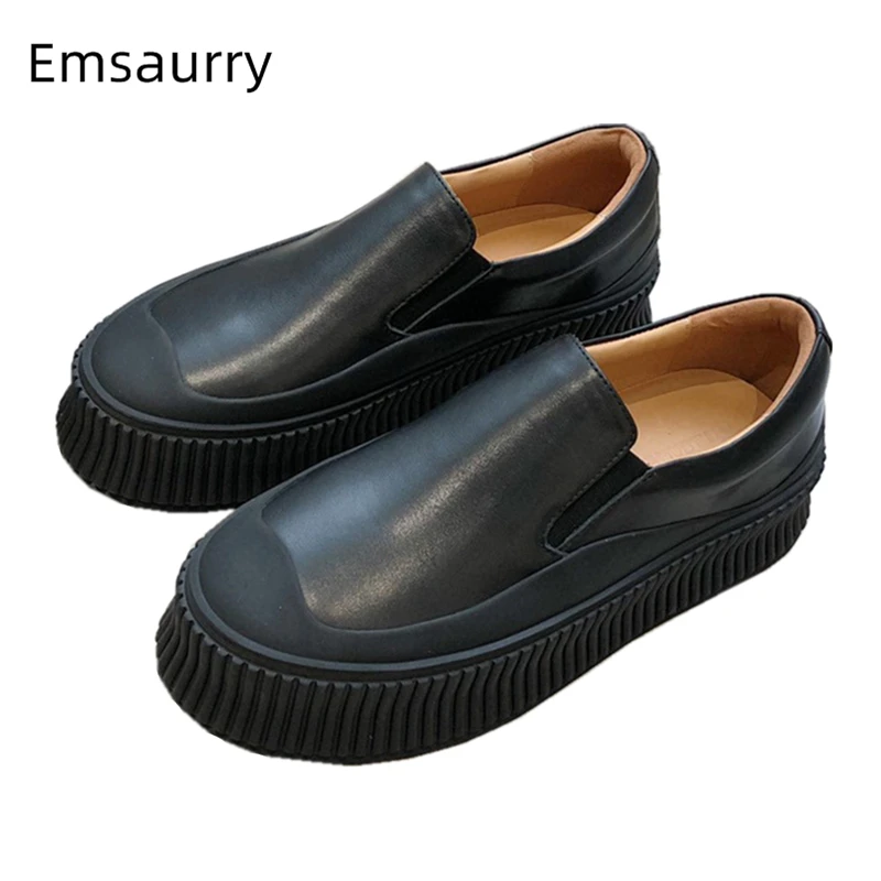 

Genuine Leather Flat Heel Casual Shoes Woman Round Toe Slip-On Lazyman Loafers Spring Autumn Outwear Zapatos Mujer