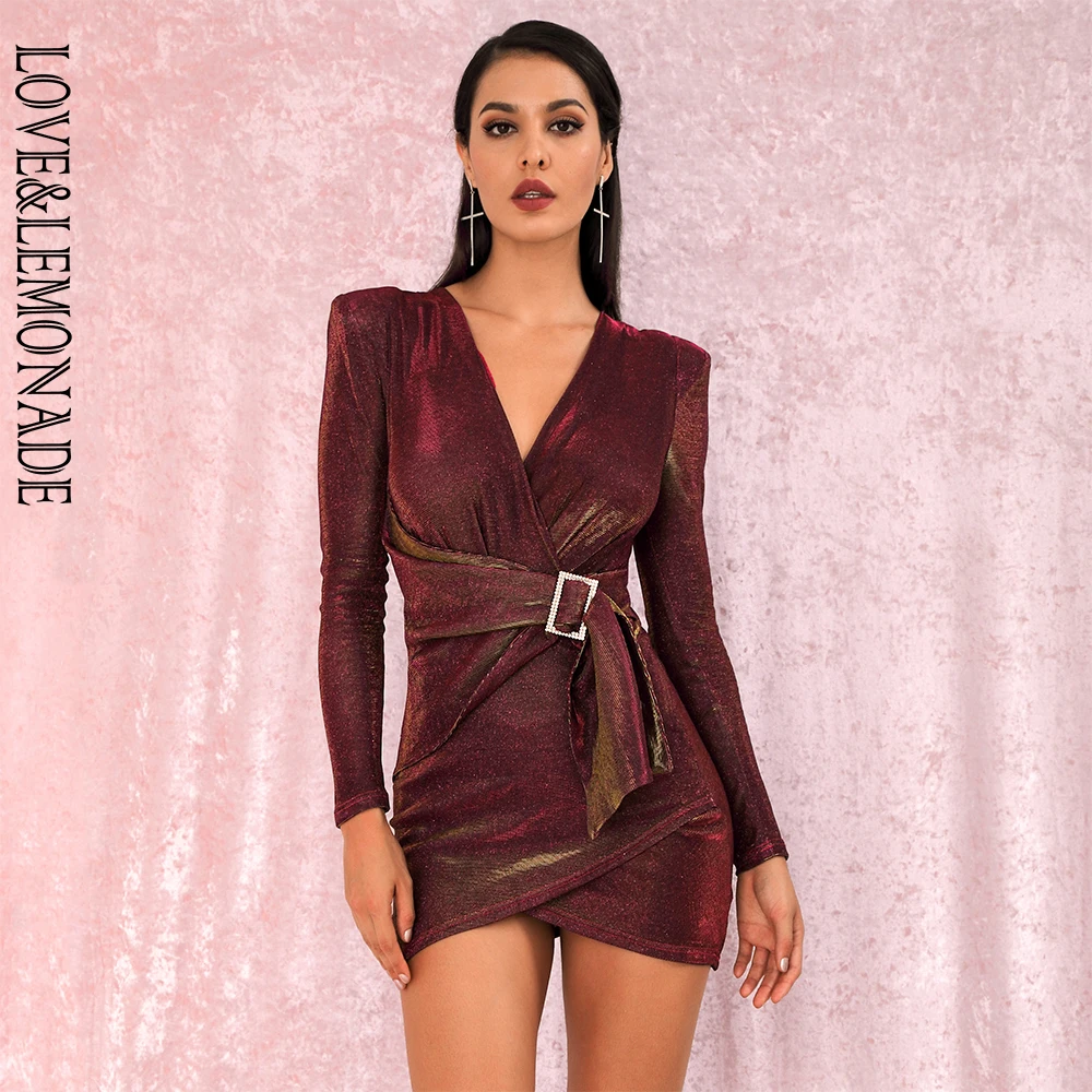 Женское облегающее мини платье LOVE & LEMONADE красное с V образным вырезом и