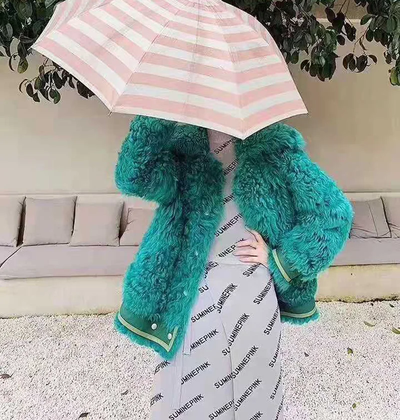 

The latest fashion explosions, short coats, thick, green, big fashion choices, women, personality, autumn and winter, cool