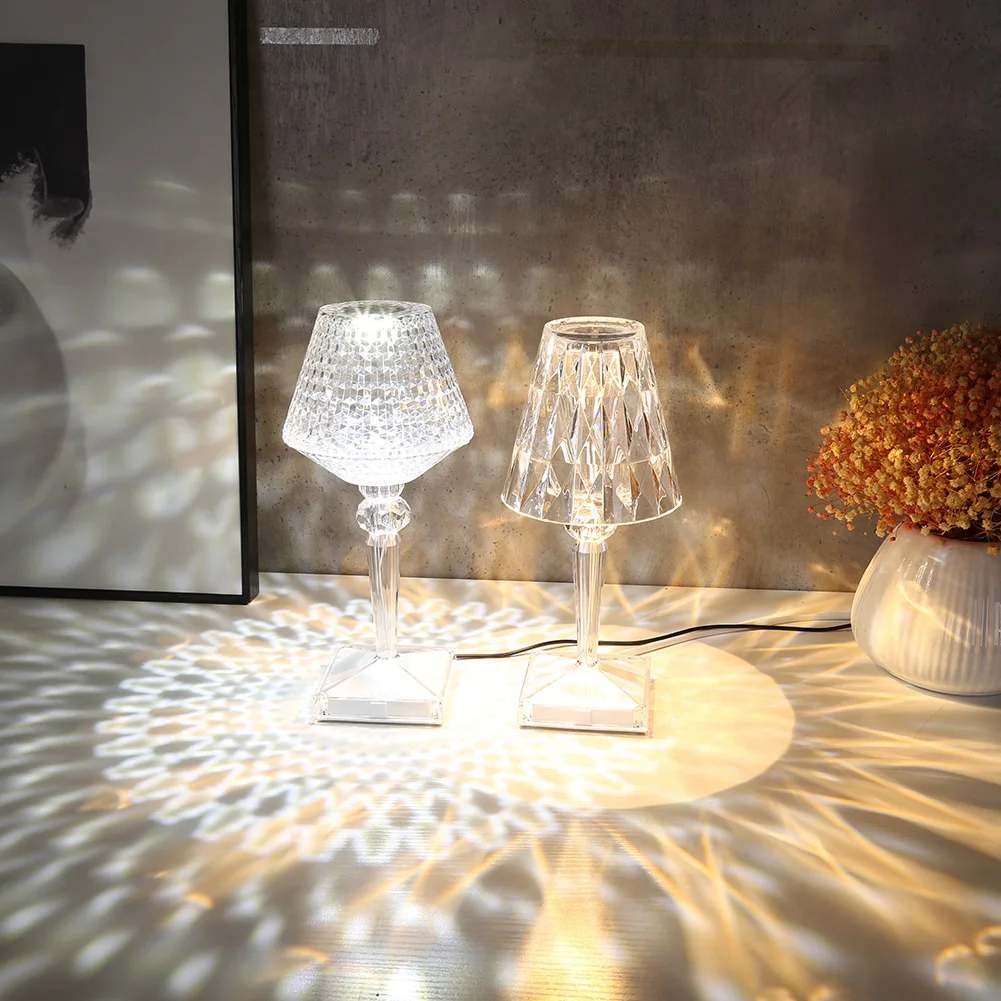 

Crystal Diamond Table Lamp Acrylic Transparent Prism Desk Night Light Bedroom Bedside Bar Crystal Lighting Lamp Decorations