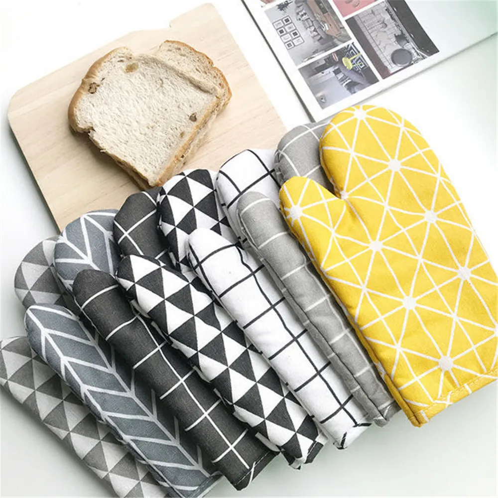

Kitchen Thickened Heat-insulating Gloves Microwave Oven Special Household Anti-scalding Gloves High Temperature Baking Tools 1PC