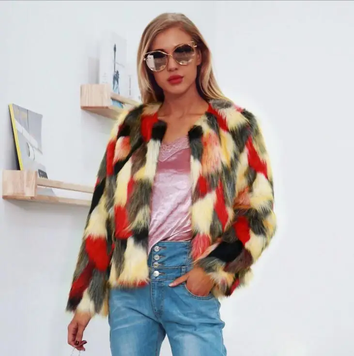 Цветная куртка из искусственной норки женская зимняя утепленная короткая