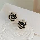 Корейские модные простые серьги в виде черной камелии, индивидуальные серьги в виде цветка онлайн-знаменитостей, модные простые женские серьги