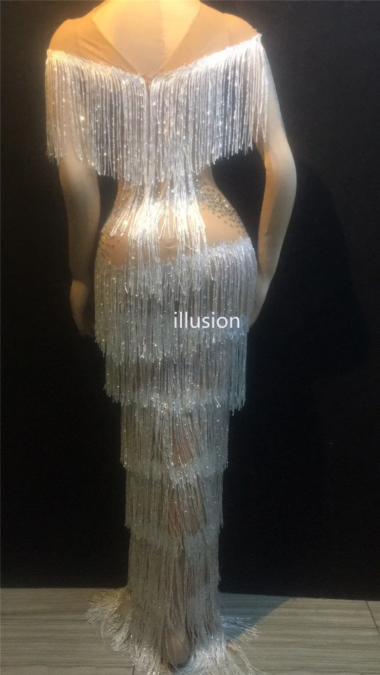 Женское вечернее платье со стразами и бахромой длинное с кисточками для