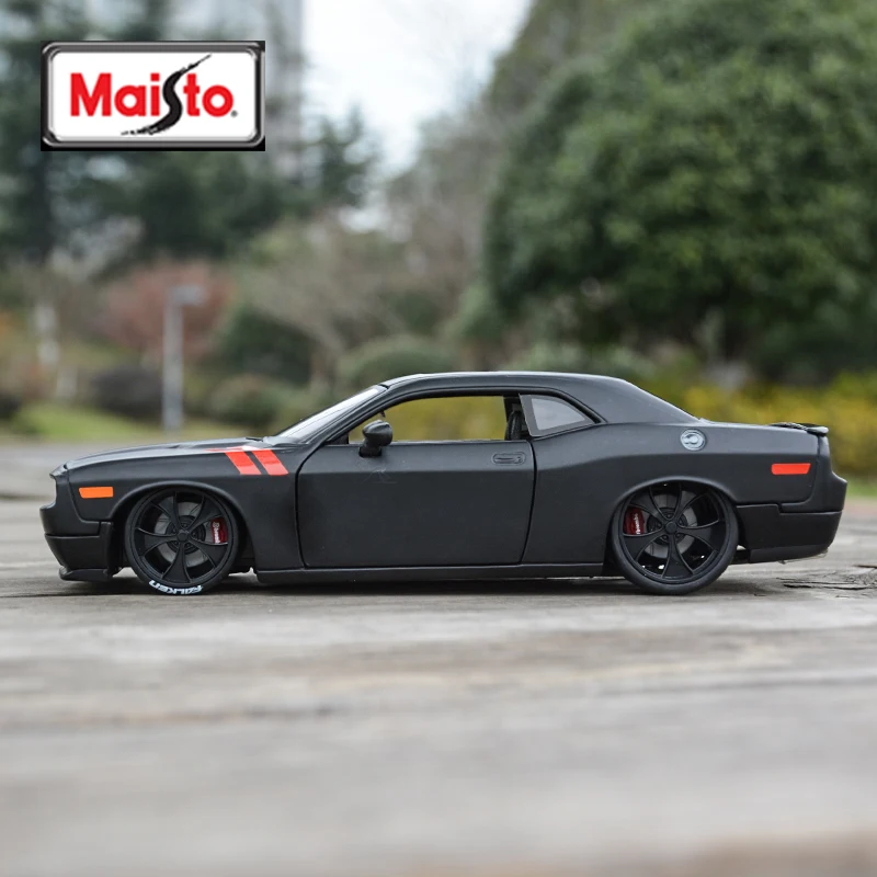 maisto 124 2008 dodge challenger sports car static die cast vehicles collectible model car toys free global shipping