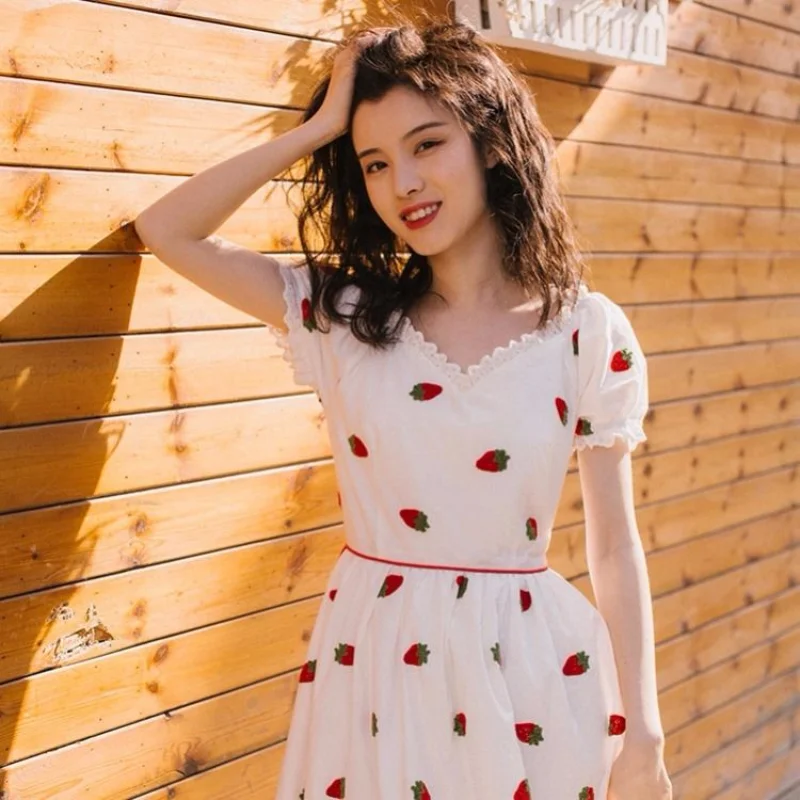 

2021 Women Spring Summer Vintage Dress Female Ruffles Short Sleeve V Neck Pleated Dress Lady Casual Chic Embroidery Dresses K61