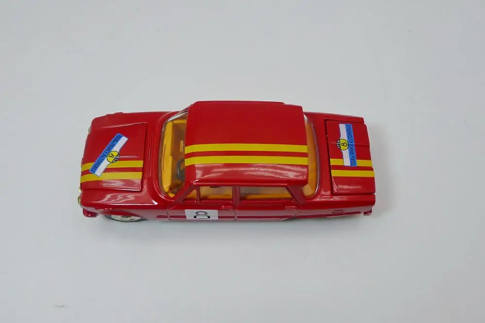 Atlas Dinky Toys 1401 ALFA ROMEO 1600 Rallye 1:43 литье под давлением модель фургон
